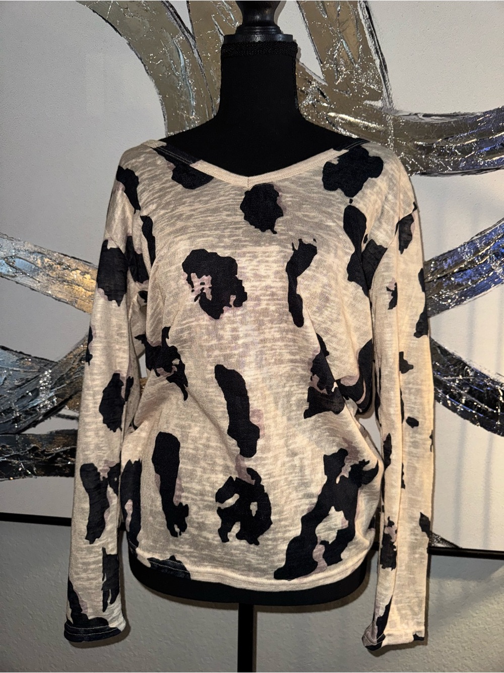 Women's Beige & Black Animal Print Long-Sleeve Top